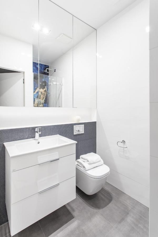 Lion Apartments - Naviflat Brabank Premium Apartment With Parking Danzig Exterior foto